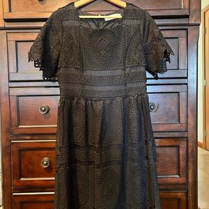Chic Black Lace Midi Dress
